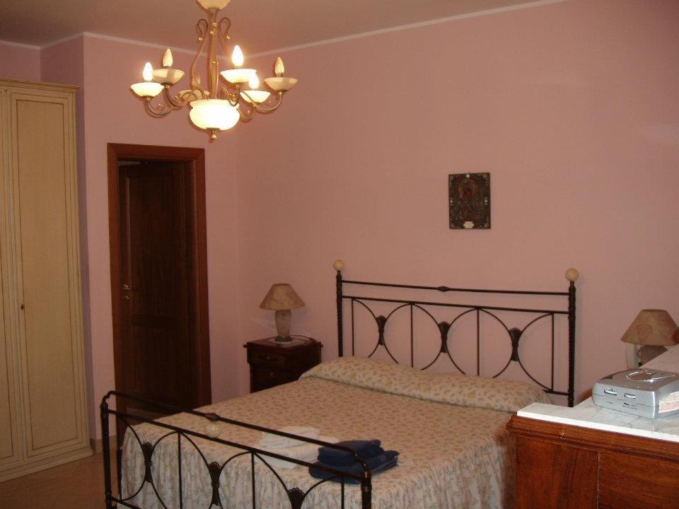 Residenza Del Sole Bed & Breakfast Surbo Ngoại thất bức ảnh