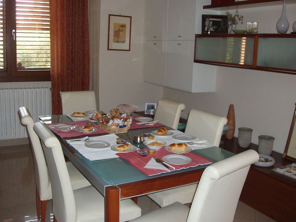 Residenza Del Sole Bed & Breakfast Surbo Ngoại thất bức ảnh